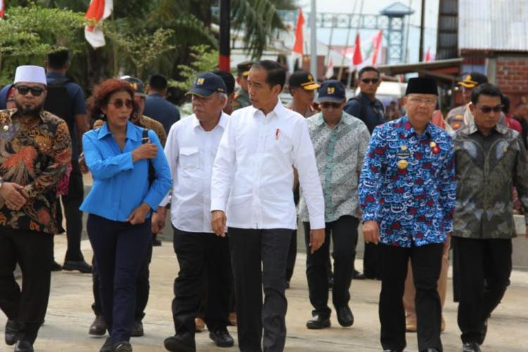 Gubernur dampingi Presiden Jokowi Kunjungi Pemukiman Nelayan Sumber Jaya Bengkulu